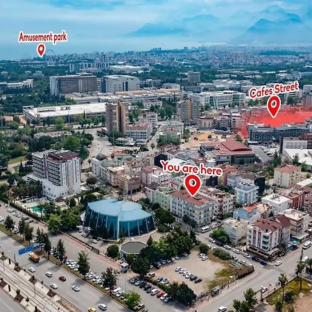 Alisveris Merkezi Karsisi, Rahat Daire'10'